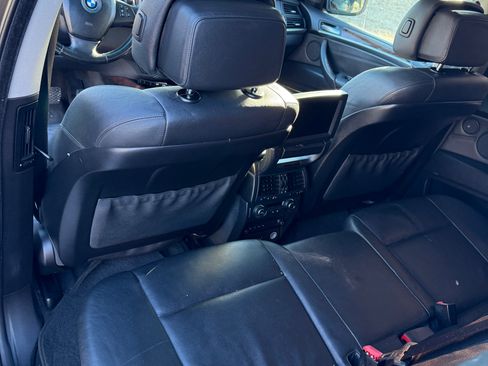 Used 2007 BMW X5 4.8i image 4