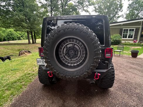 Used 2014 Jeep Wrangler Unlimited Rubicon AWD/4WD image 8