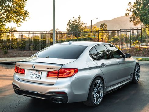 Used 2018 BMW M550i xDrive w/ Driving Assistance Package AWD/4WD image 4