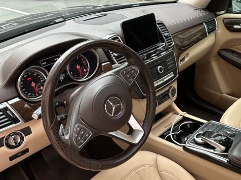 Used 2018 Mercedes-Benz GLS 450 4MATIC image 6