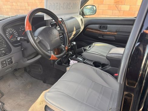 Used 1998 INFINITI QX4 4WD image 6