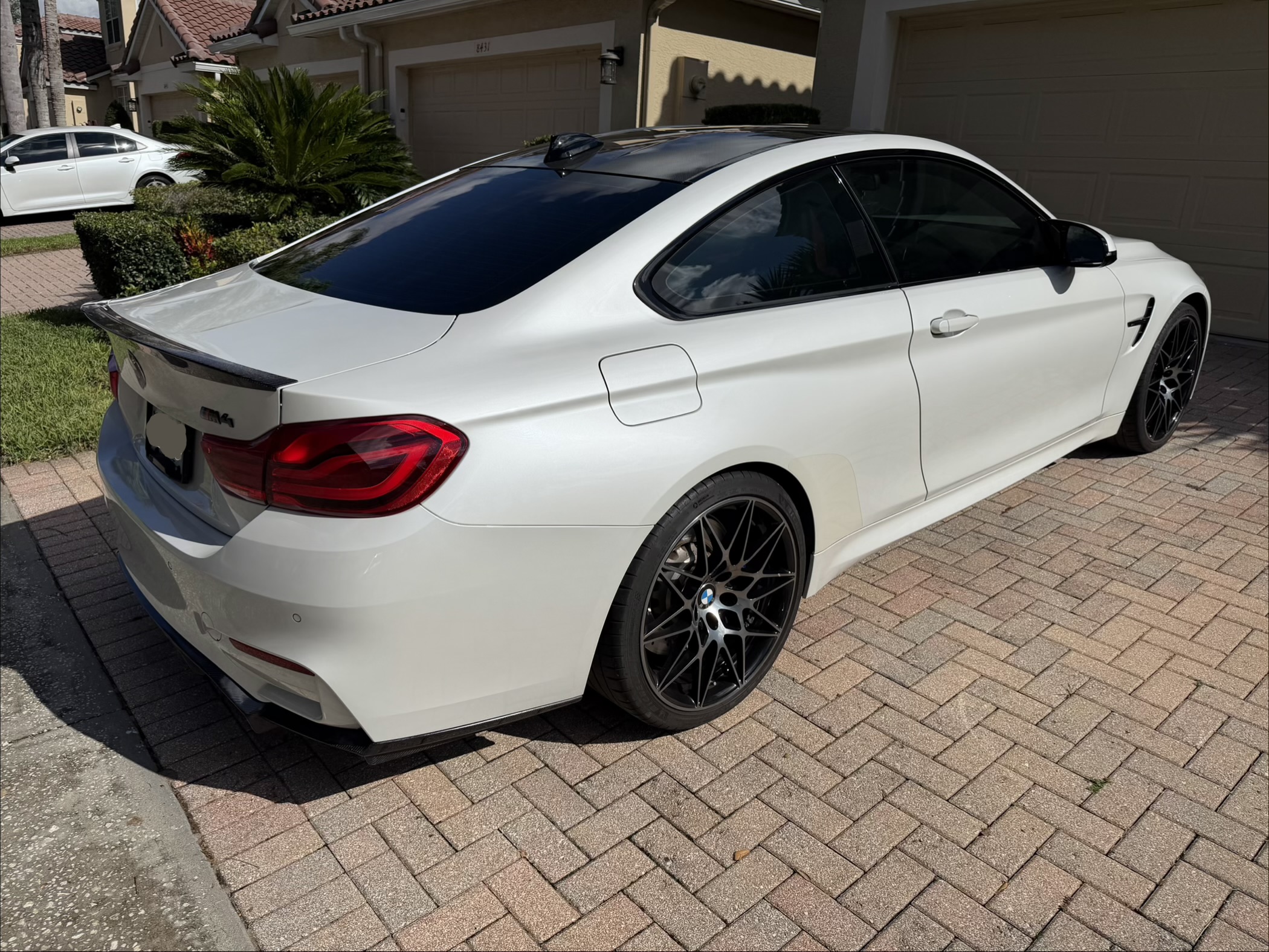 Used 2018 BMW M4 Coupe RWD image 6