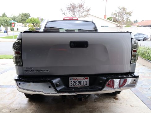 Used 2007 Toyota Tundra Limited image 10