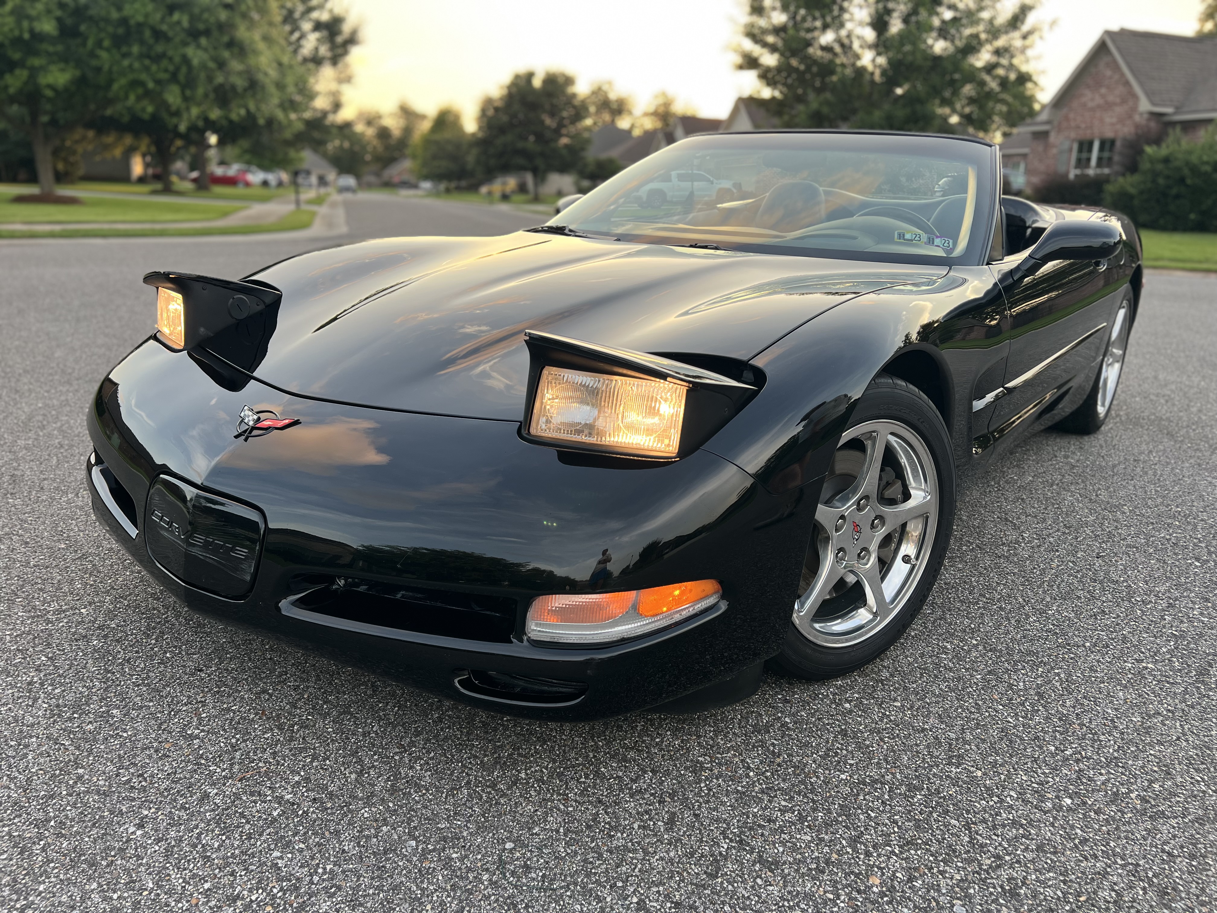 Used 2001 Chevrolet Corvette Convertible w/ Preferred Equipment Group2 RWD image 10