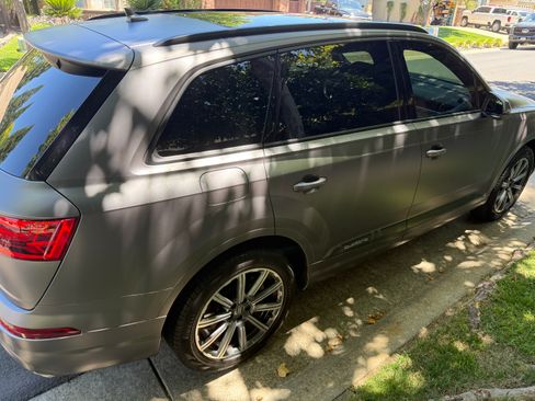Used 2019 Audi Q7 2.0T Premium Plus w/ Premium Plus Package AWD/4WD image 6