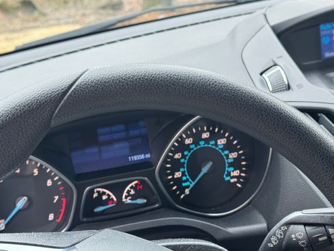 Used 2014 Ford Escape SE image 14