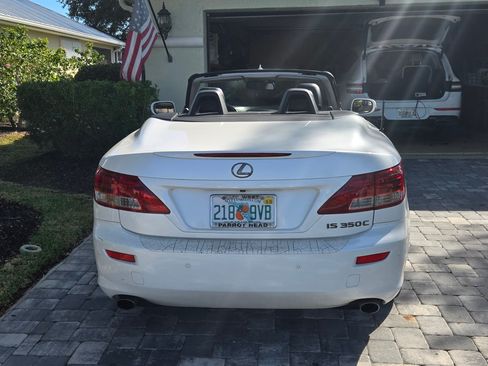 Used 2012 Lexus IS 350C w/ Luxury Pkg image 4