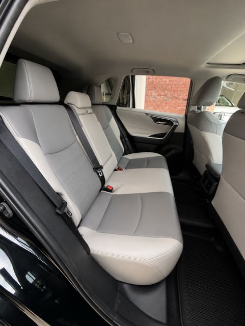 Used 2025 Toyota RAV4 XLE Premium w/ Weather Package AWD/4WD image 14