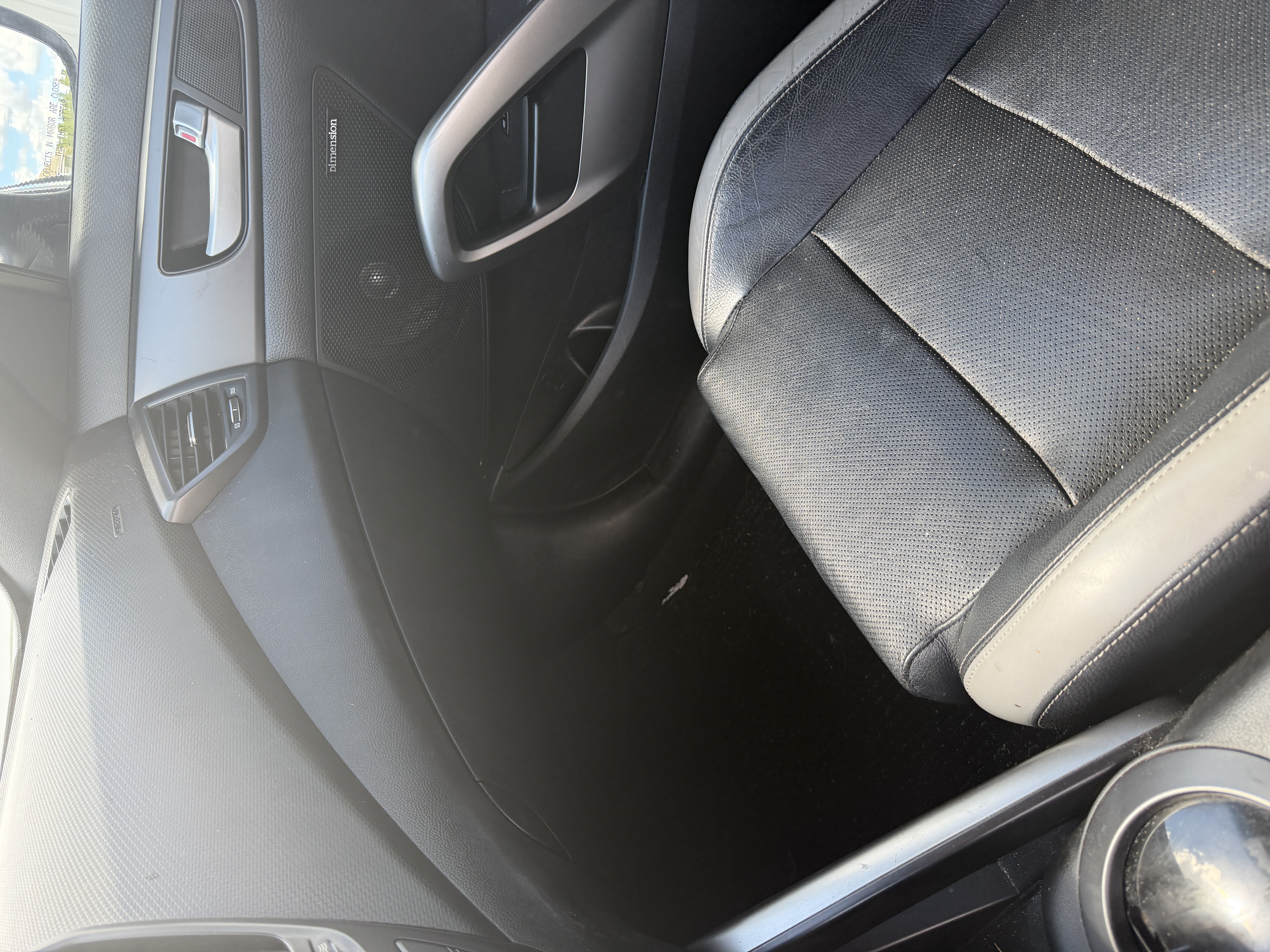 Used 2016 Hyundai Veloster Turbo FWD image 11