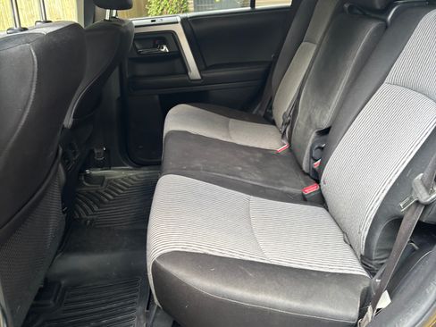 Used 2016 Toyota 4Runner 4WD image 8