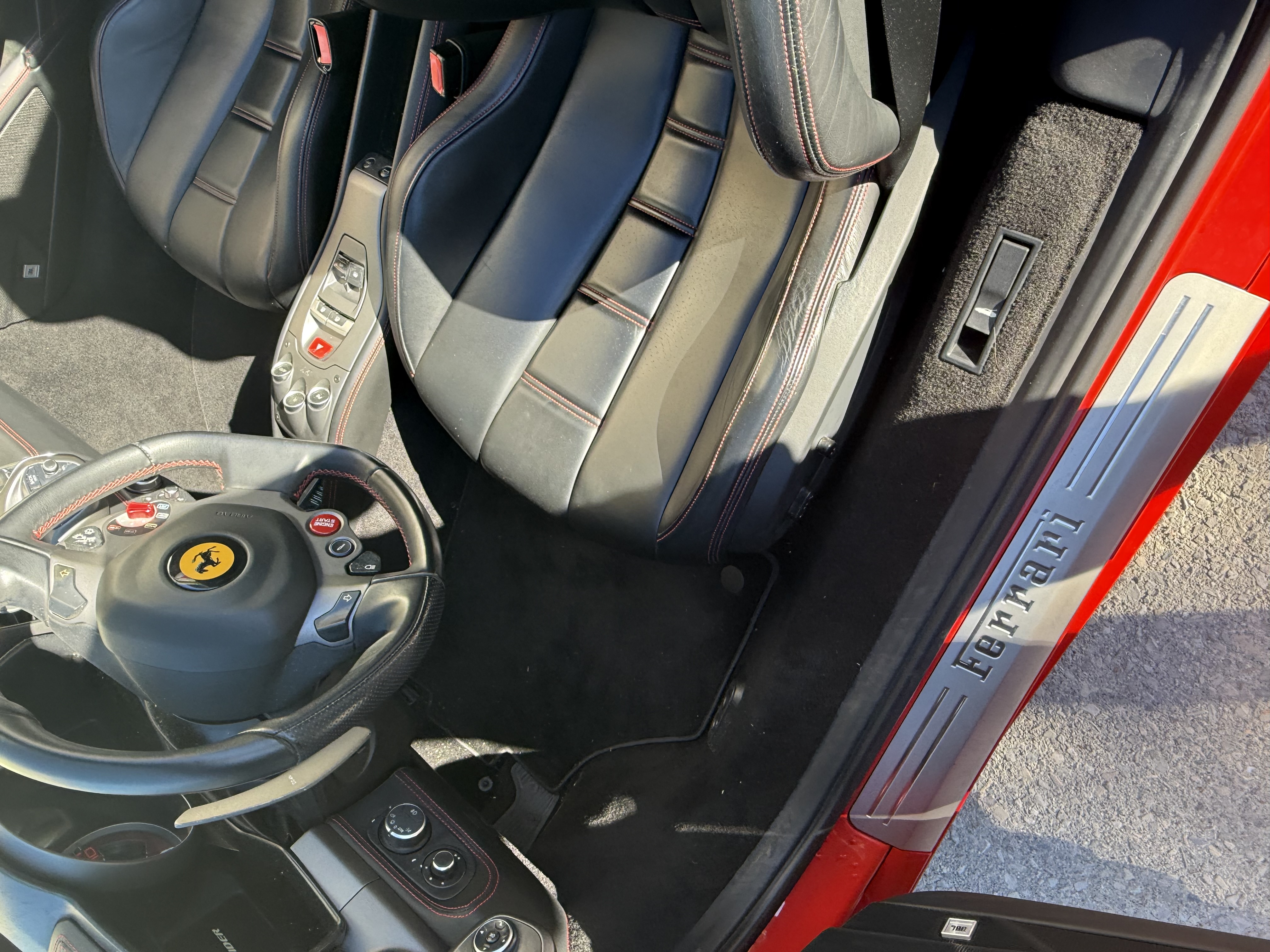 Used 2015 Ferrari 458 Spider RWD image 11