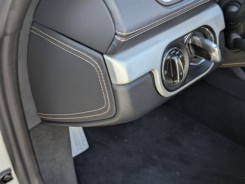 Used 2021 Porsche 718 Boxster image 20