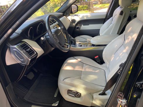 Used 2014 Land Rover Range Rover Sport HSE AWD/4WD image 5