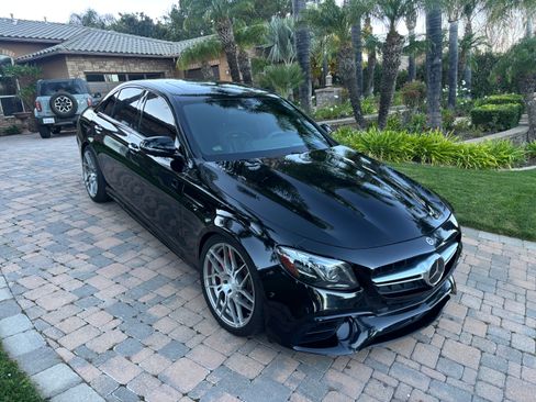 Used 2018 Mercedes-Benz E 63 AMG S image 20