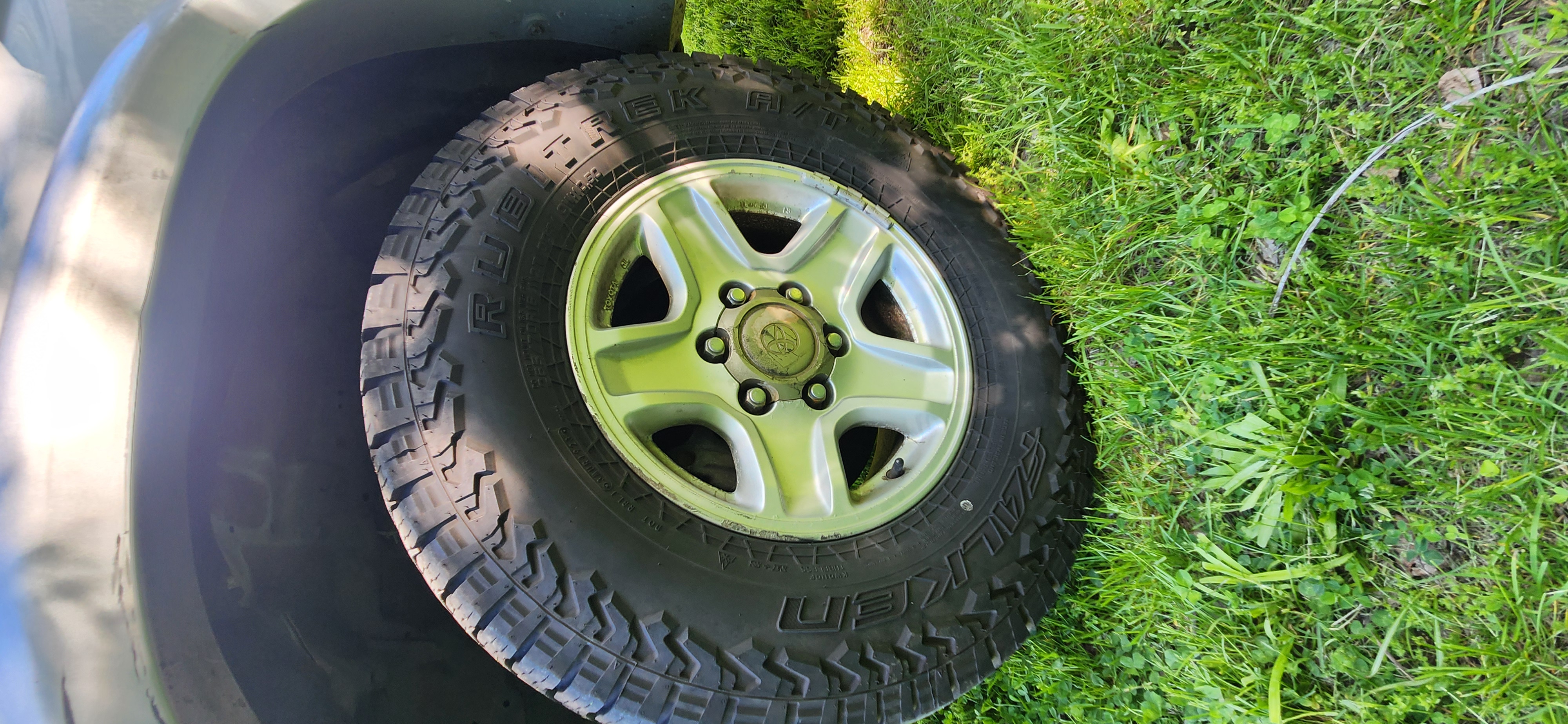 Used 2000 Toyota 4Runner Limited RWD image 4
