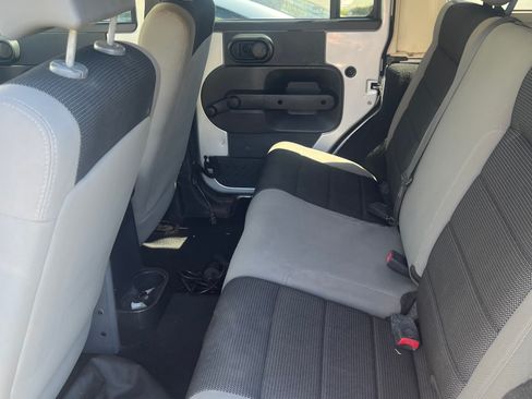 Used 2007 Jeep Wrangler Unlimited X image 8