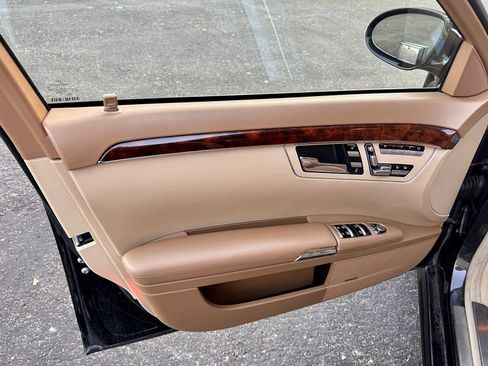 Used 2009 Mercedes-Benz S 63 AMG image 10