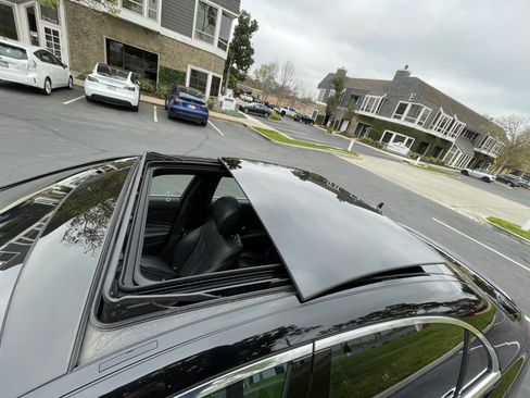 Used 2019 Mercedes-Benz S 560 Sedan image 6