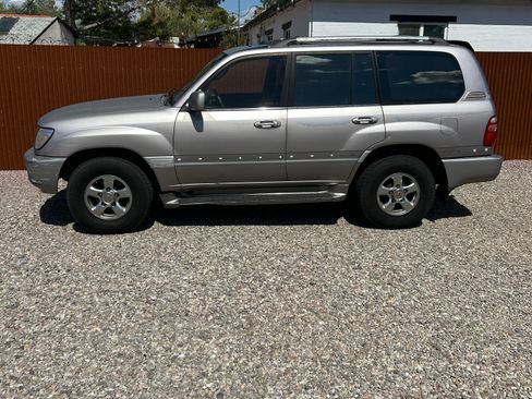 Used 2001 Toyota Land Cruiser AWD/4WD image 1