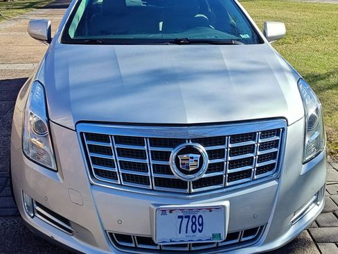 Used 2013 Cadillac XTS Luxury w/ Driver Awareness Package image 5