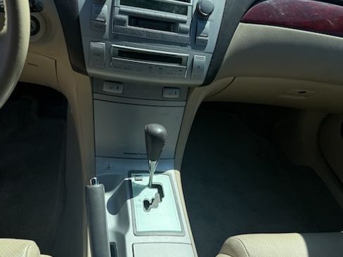 Used 2005 Toyota Solara SLE FWD image 10