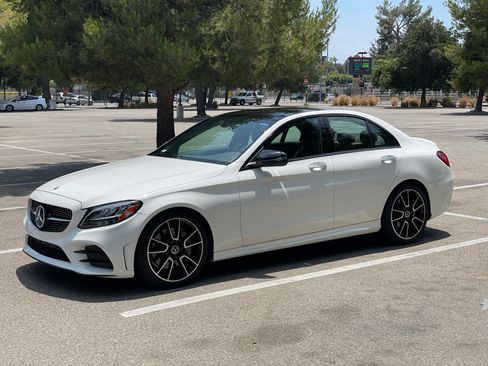 Used 2019 Mercedes-Benz C 300 Sedan image 5