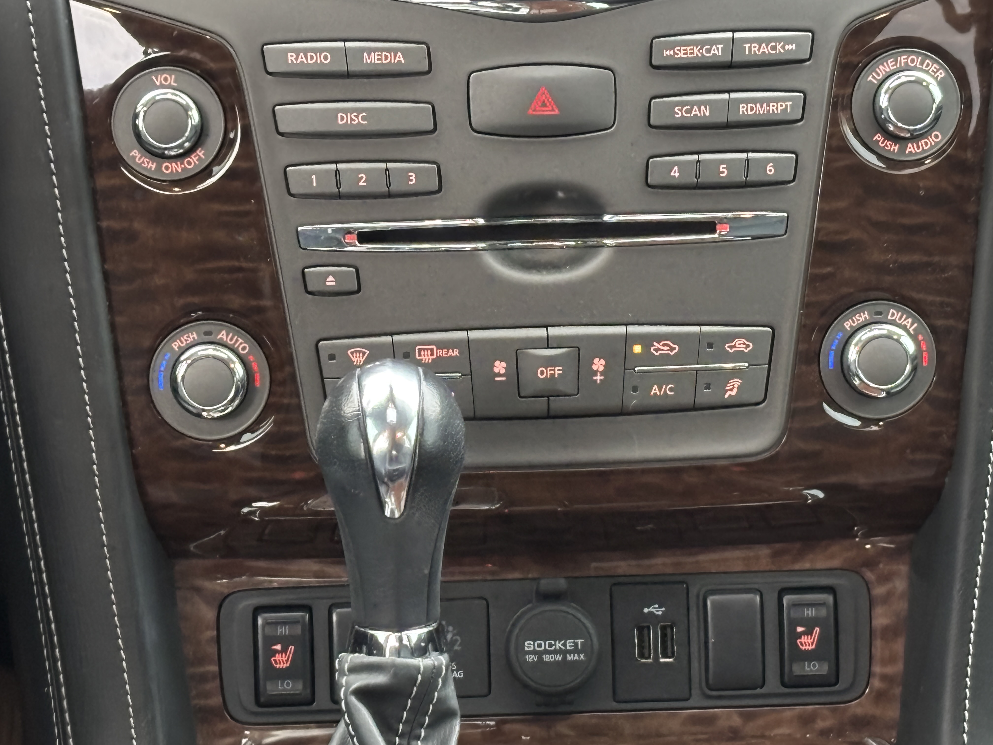 Used 2020 Nissan Armada SL w/ Premium Package AWD/4WD image 22
