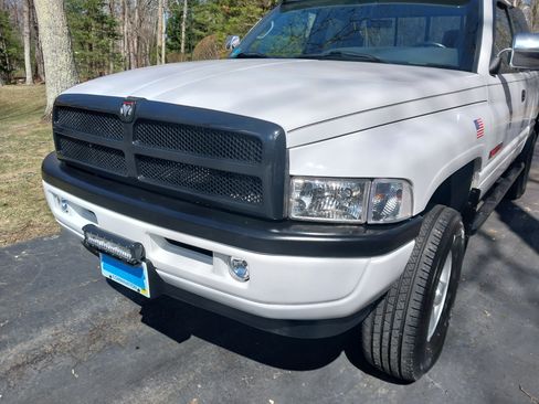 Used 1997 Dodge Ram 1500 Truck 4x4 Club Cab image 16