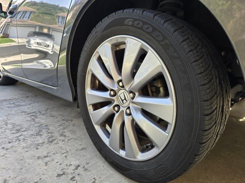 Used 2012 Honda Accord EX-L image 12