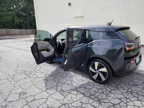 Used 2015 BMW i3 w/ Range Extender image 10