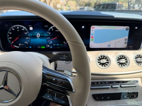 Used 2022 Mercedes-Benz E 450 Cabriolet image 6