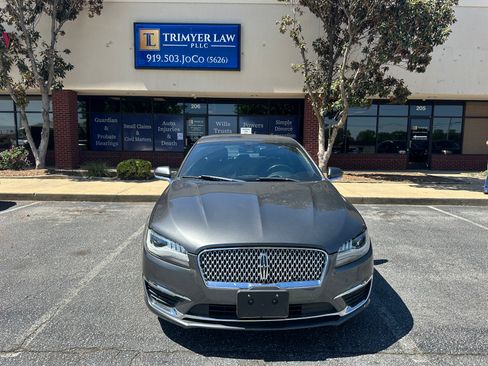 Used 2017 Lincoln MKZ Reserve w/ Climate Package AWD/4WD image 4