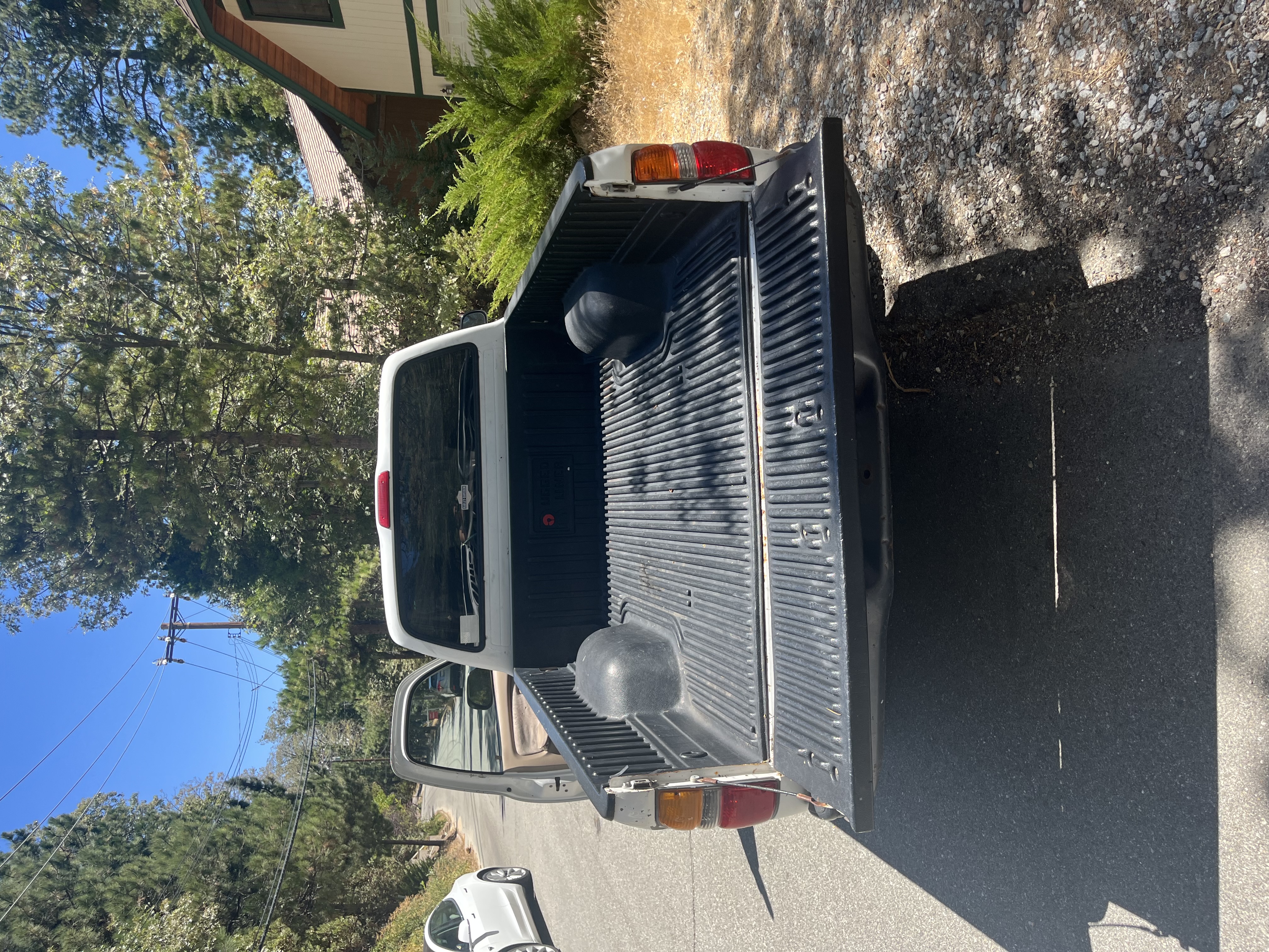 Used 2002 Toyota Tacoma 2WD Regular Cab w/ Enhancement Pkg image 4