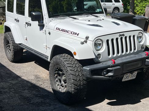 Used 2014 Jeep Wrangler Unlimited Rubicon AWD/4WD image 1