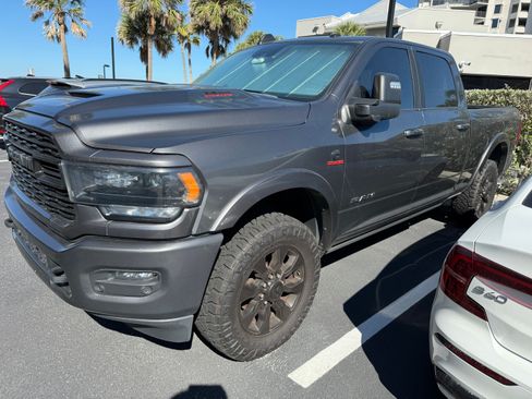 Used 2023 RAM 3500 Limited image 4