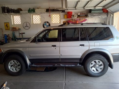 Used 2003 Mitsubishi Montero Sport XLS image 5