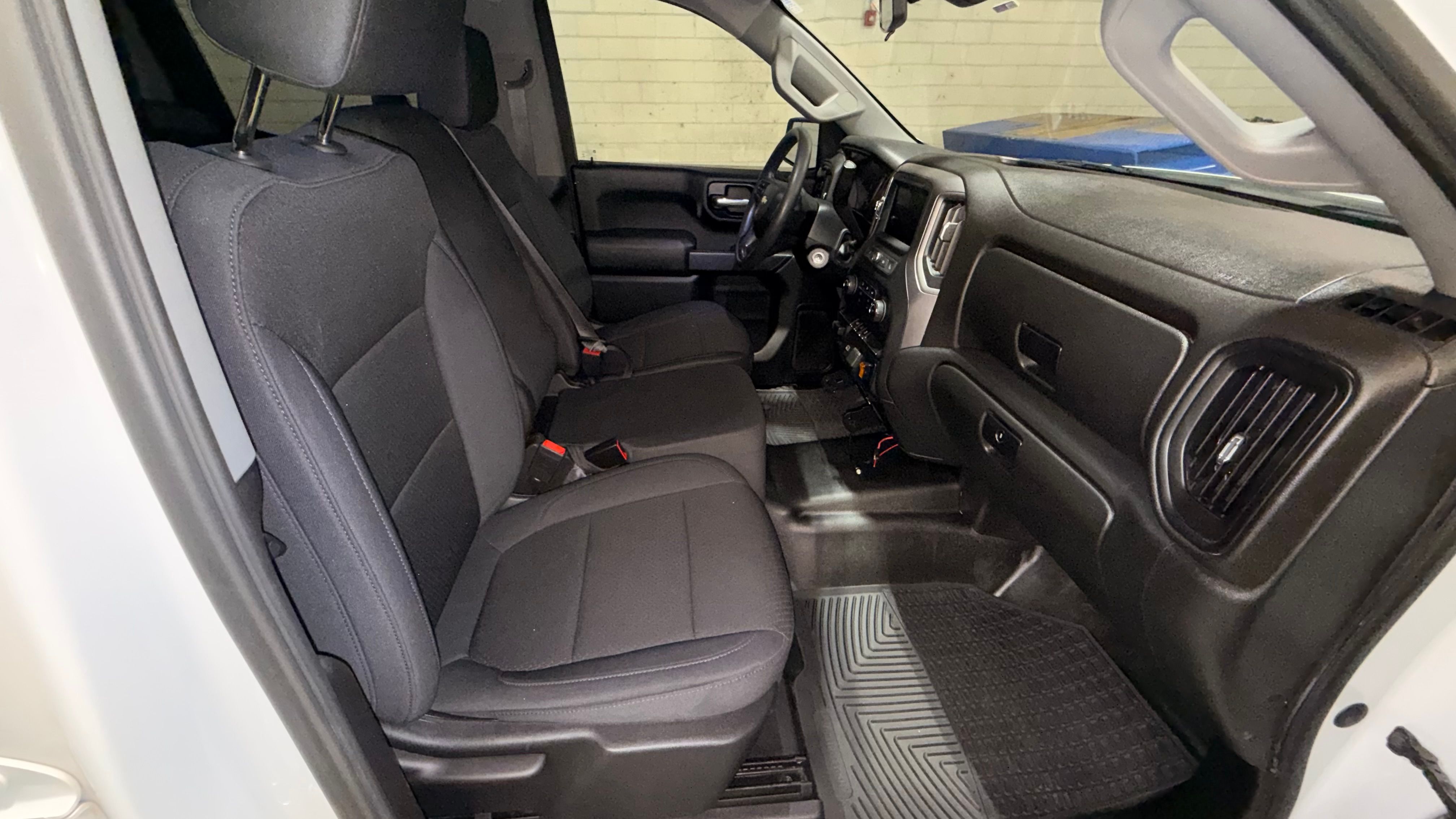 Used 2020 Chevrolet Silverado 1500 W/T w/ WT Value Package AWD/4WD image 10