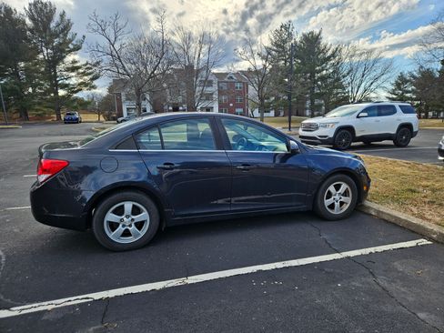 Used 2016 Chevrolet Cruze LT image 5