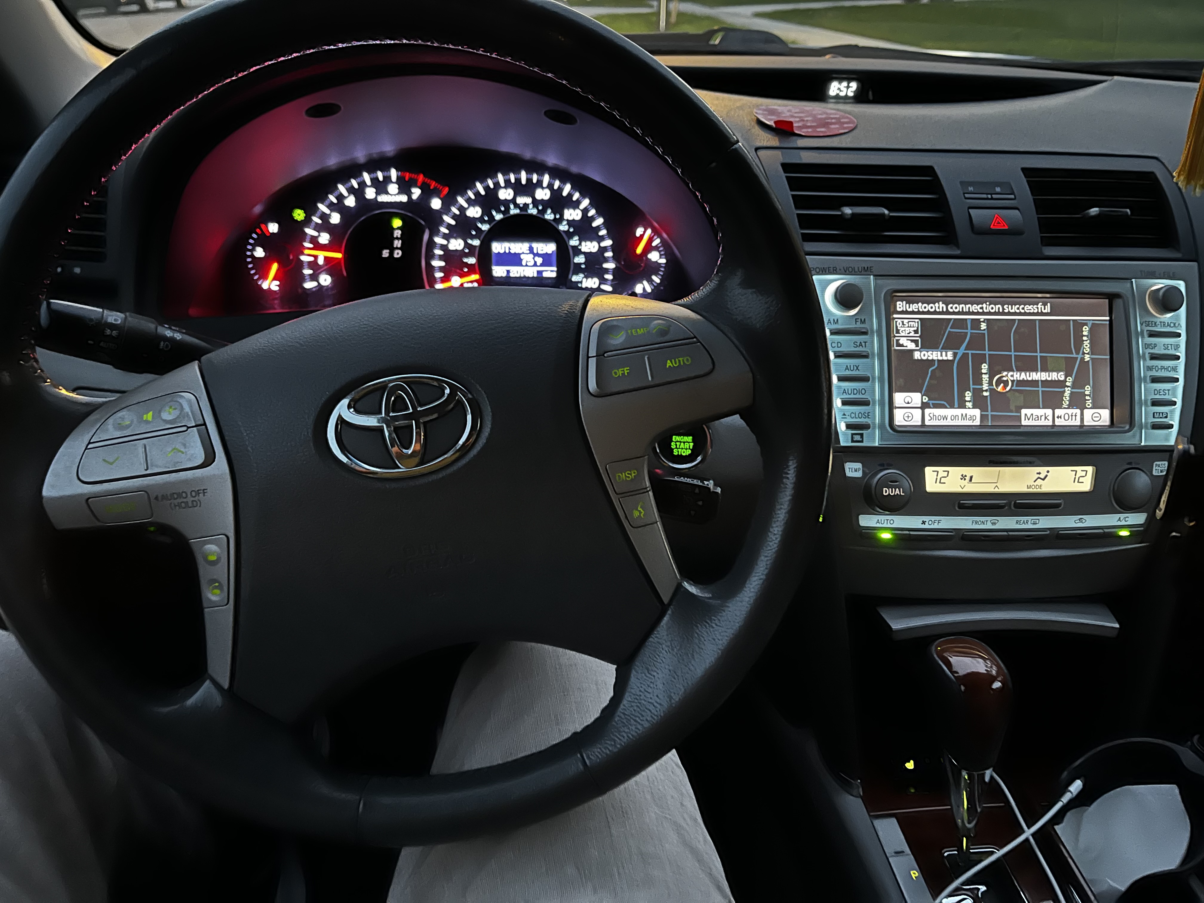 Used 2011 Toyota Camry XLE w/ SE/XLE Extra-Value Pkg FWD image 6