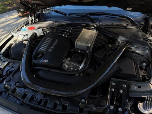 Used 2019 BMW M4 CS w/ Executive Package image 16