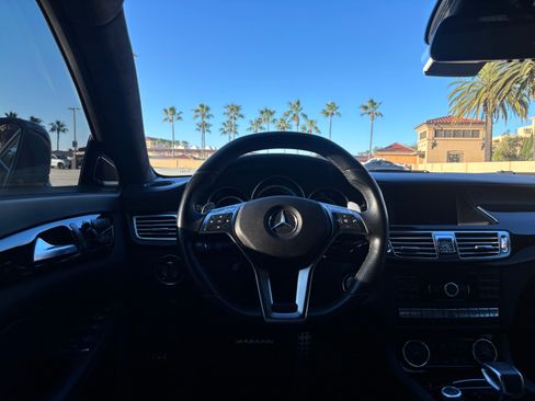 Used 2012 Mercedes-Benz CLS 63 AMG image 5