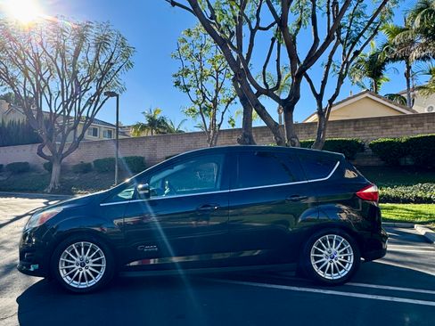 Used 2014 Ford C-MAX Energi SEL w/ Equipment Group 303A image 5