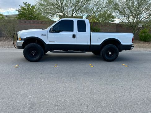 Used 2001 Ford F250 4x4 SuperCab Super Duty image 4