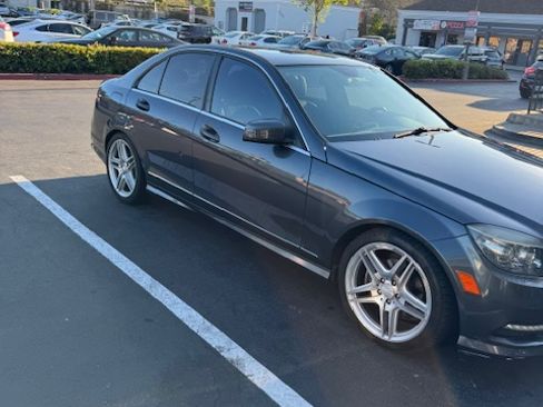 Used 2011 Mercedes-Benz C 300 Sedan image 6