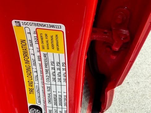 Used 2019 Chevrolet Colorado W/T w/ Custom Special Edition image 12