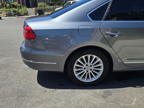 Used 2016 Volkswagen Passat 1.8T SE w/ Lighting Package (P06) image 8