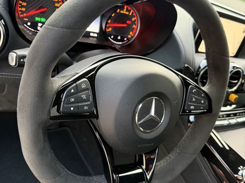 Used 2018 Mercedes-Benz AMG GT R image 22
