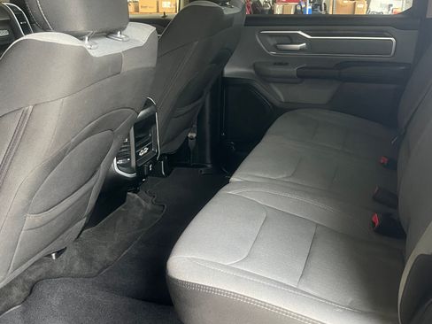 Used 2020 RAM 1500 Big Horn AWD/4WD image 11