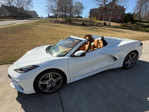 Used 2024 Chevrolet Corvette Stingray Convertible 2D w/ Z51 Performance Package image 9
