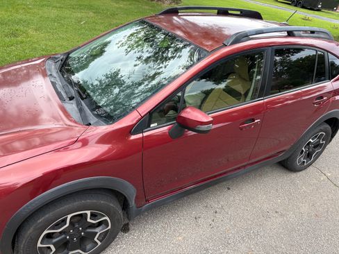 Used 2015 Subaru Crosstrek 2.0i Limited AWD/4WD image 1